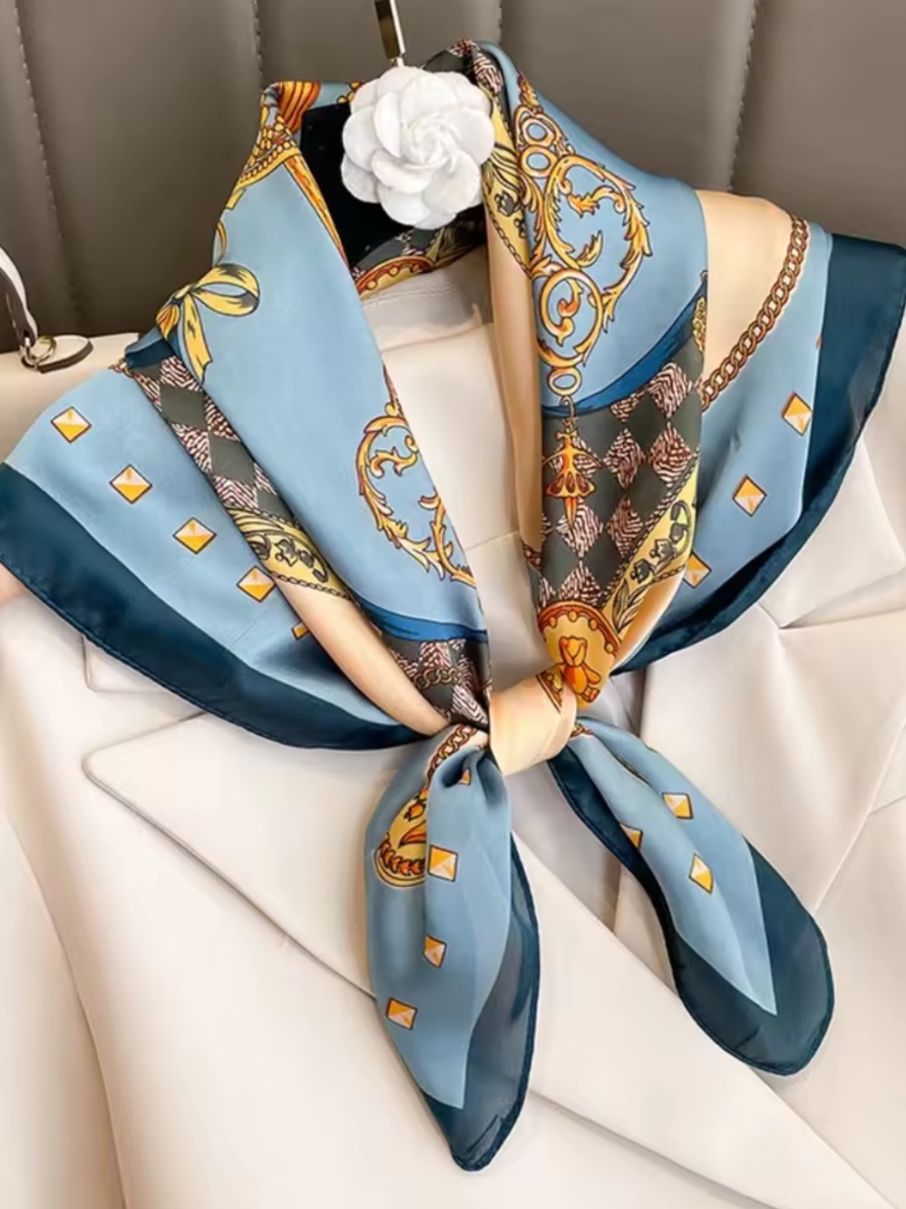 New Kohl's Blue & Gold Patterned Silk-Feel Women's Scarf 70cm